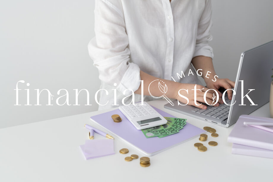 Financial, Stock, Images, Lilac, Office, Images, Women, Money, Australian, Finance, Bookkeeper, Services, Laptop, Business